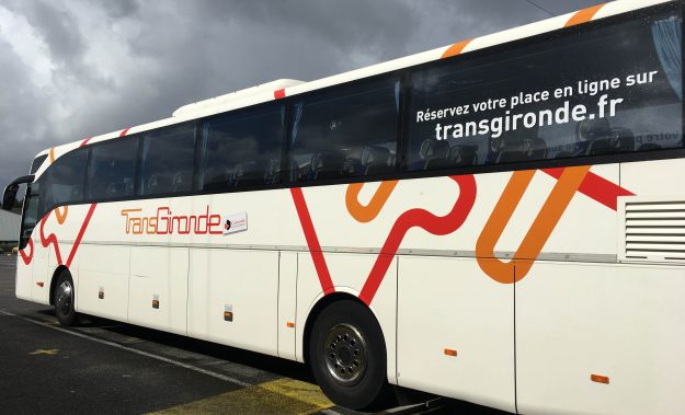 Covering bus transgironde