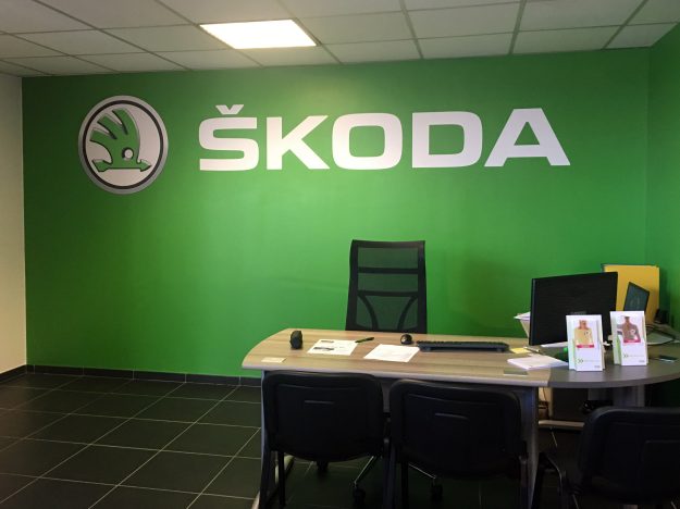 Marquage Mural Vinyl Adhésif SKODA