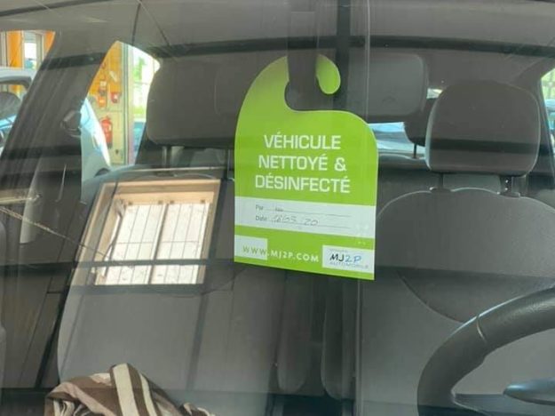 MJ2P - COVID - accroche rétroviseur in situ